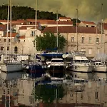 Marina Guest house 3*
